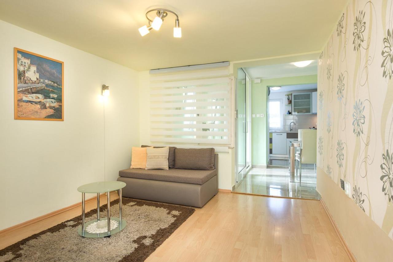Beach Apartment Крк Экстерьер фото